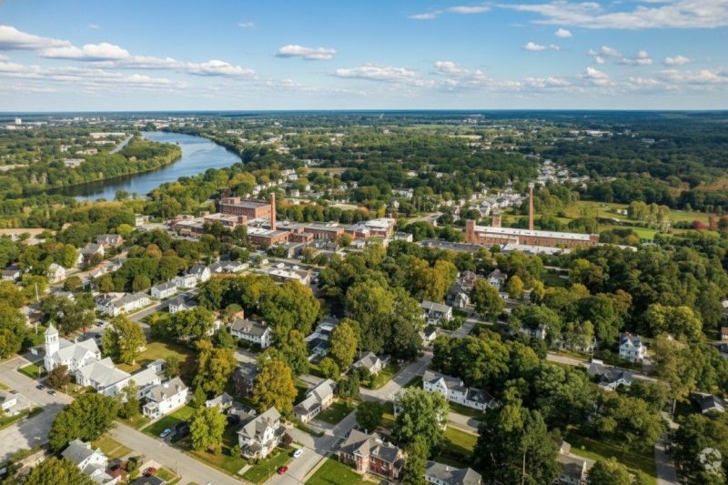 Commercial Light Replacement in North Chelmsford, MA